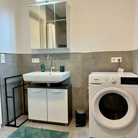 Zentrale 3 - Kostenloser Parkplatz - Hdz - Bali Therme - Gop Appartement